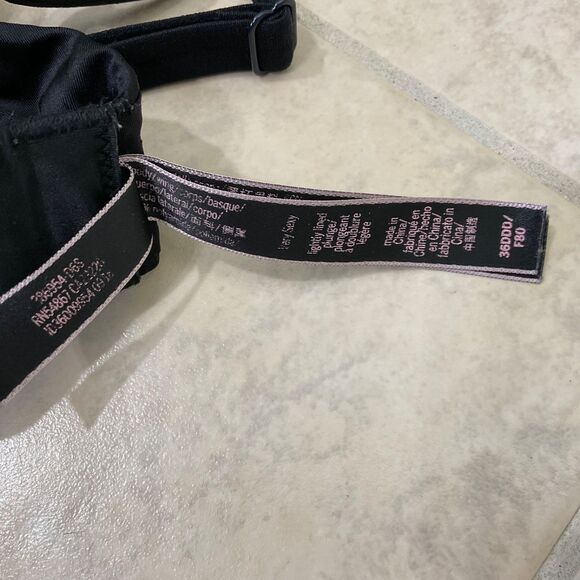 Victoria's Secret Bra Very Sexy Lightly Lined Plunge in Black Size 36DDD bling - Picture 4 of 7